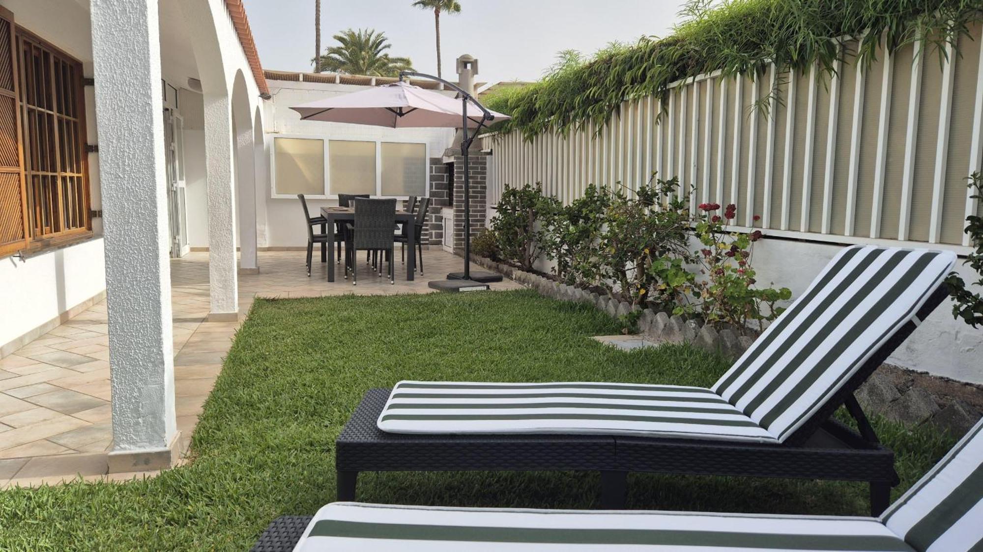 Oasis Holycan - By Gestion Vacacional Canarias San Bartolomé Eksteriør bilde