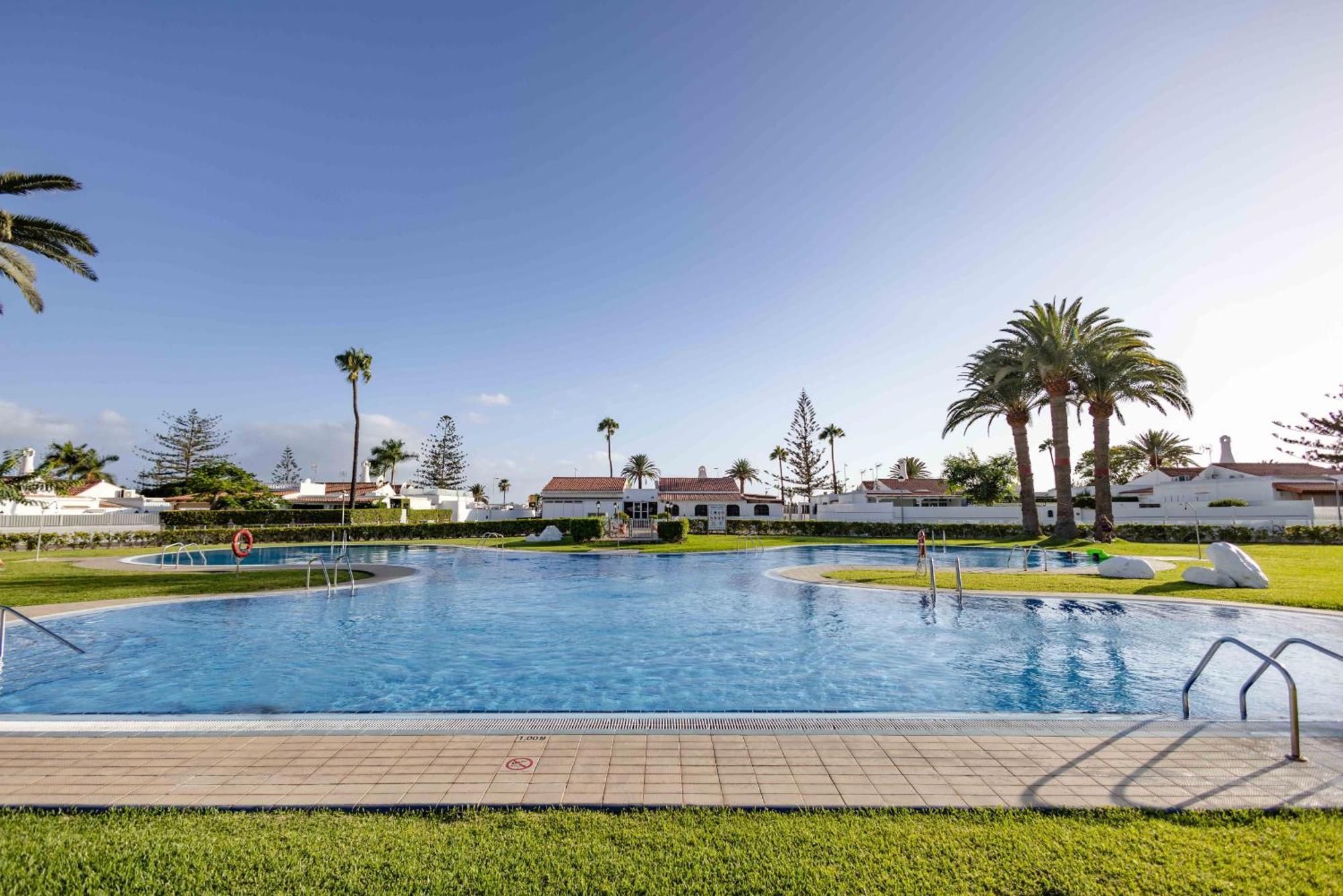 Oasis Holycan - By Gestion Vacacional Canarias San Bartolomé Eksteriør bilde