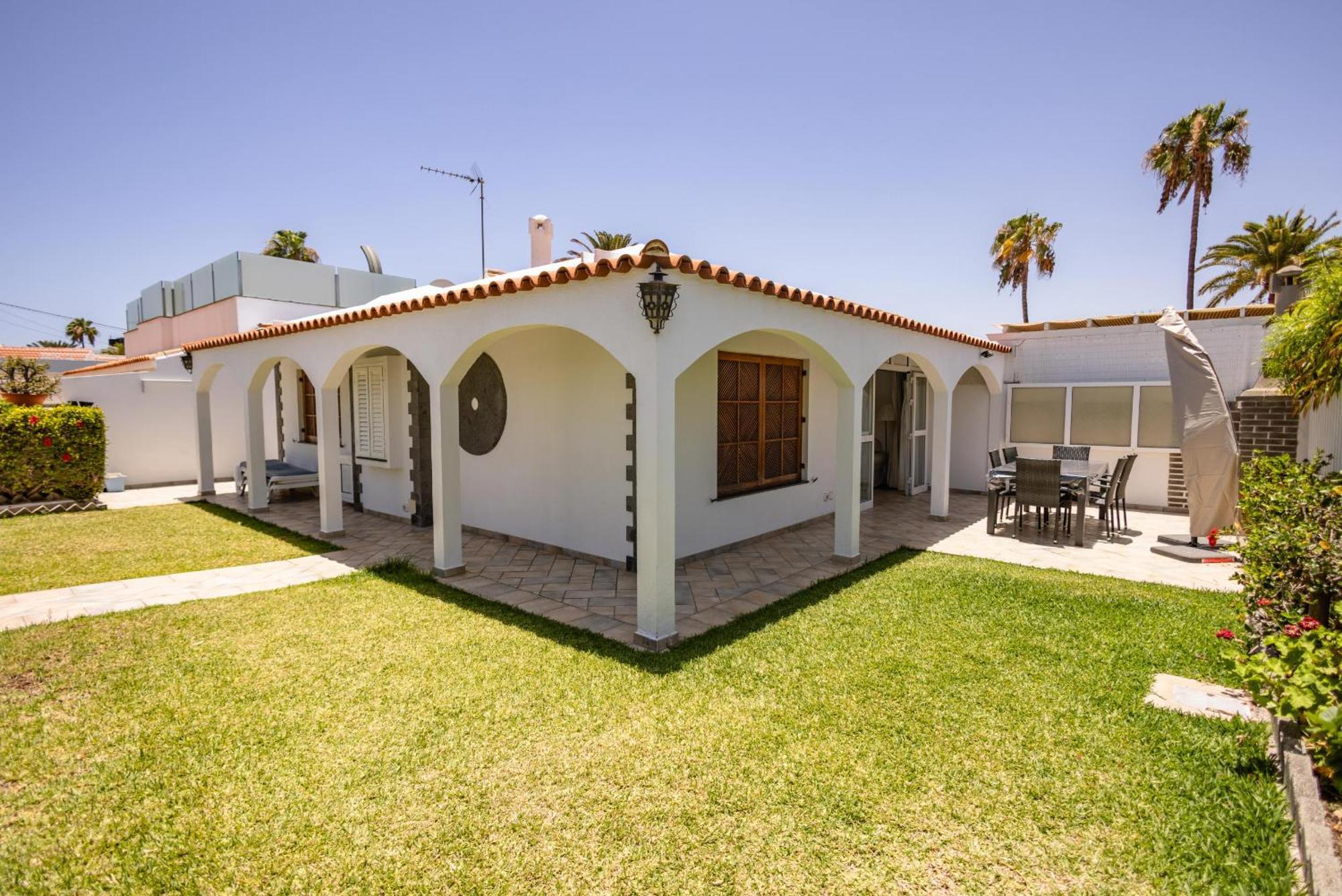 Oasis Holycan - By Gestion Vacacional Canarias San Bartolomé Eksteriør bilde